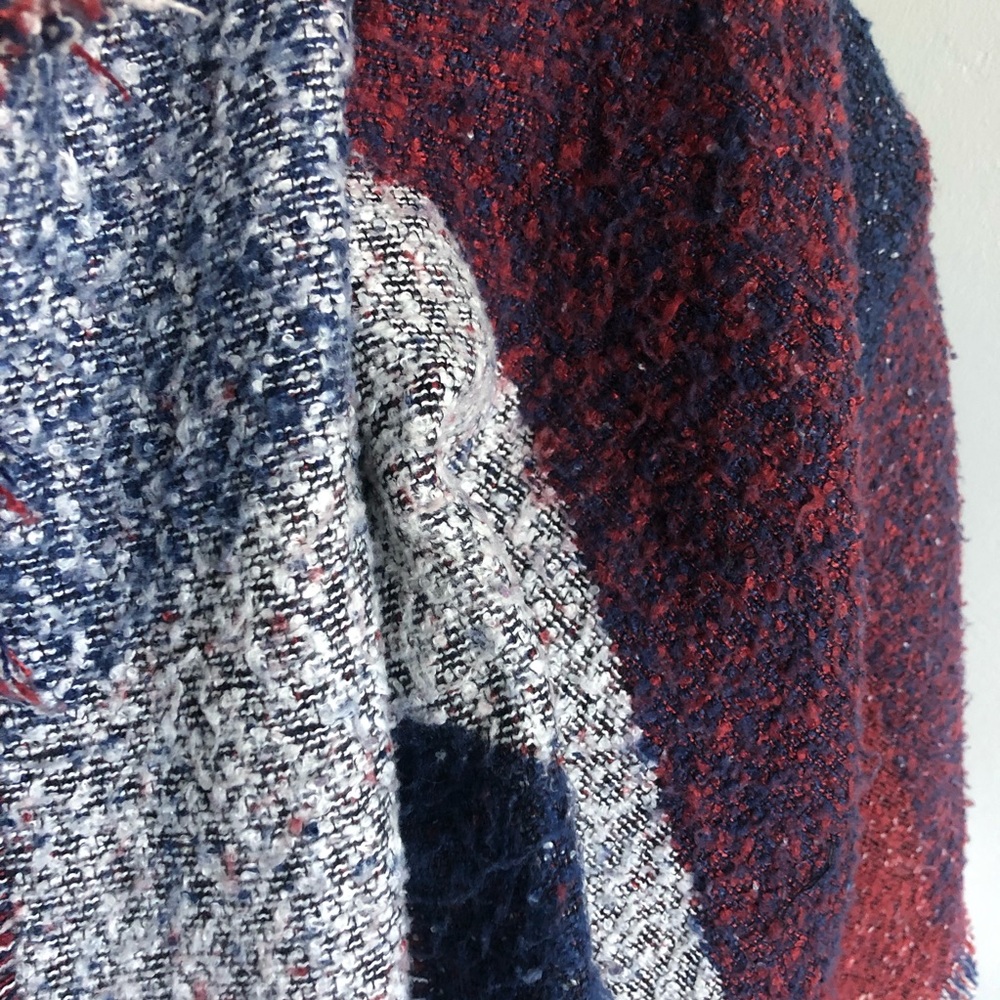 2 Winter Scarves for $25 🛍 - Picture 8 of 8